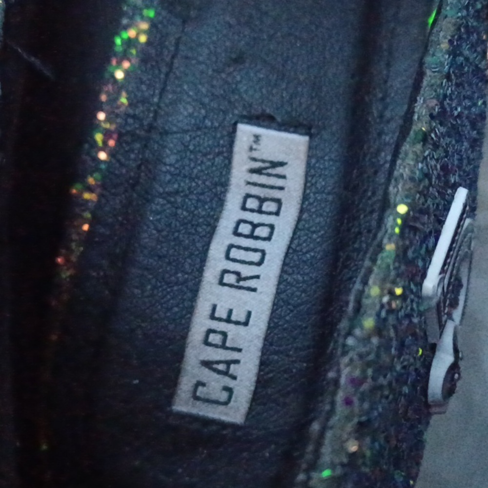 Cape Robbin  heels - Picture 13 of 16